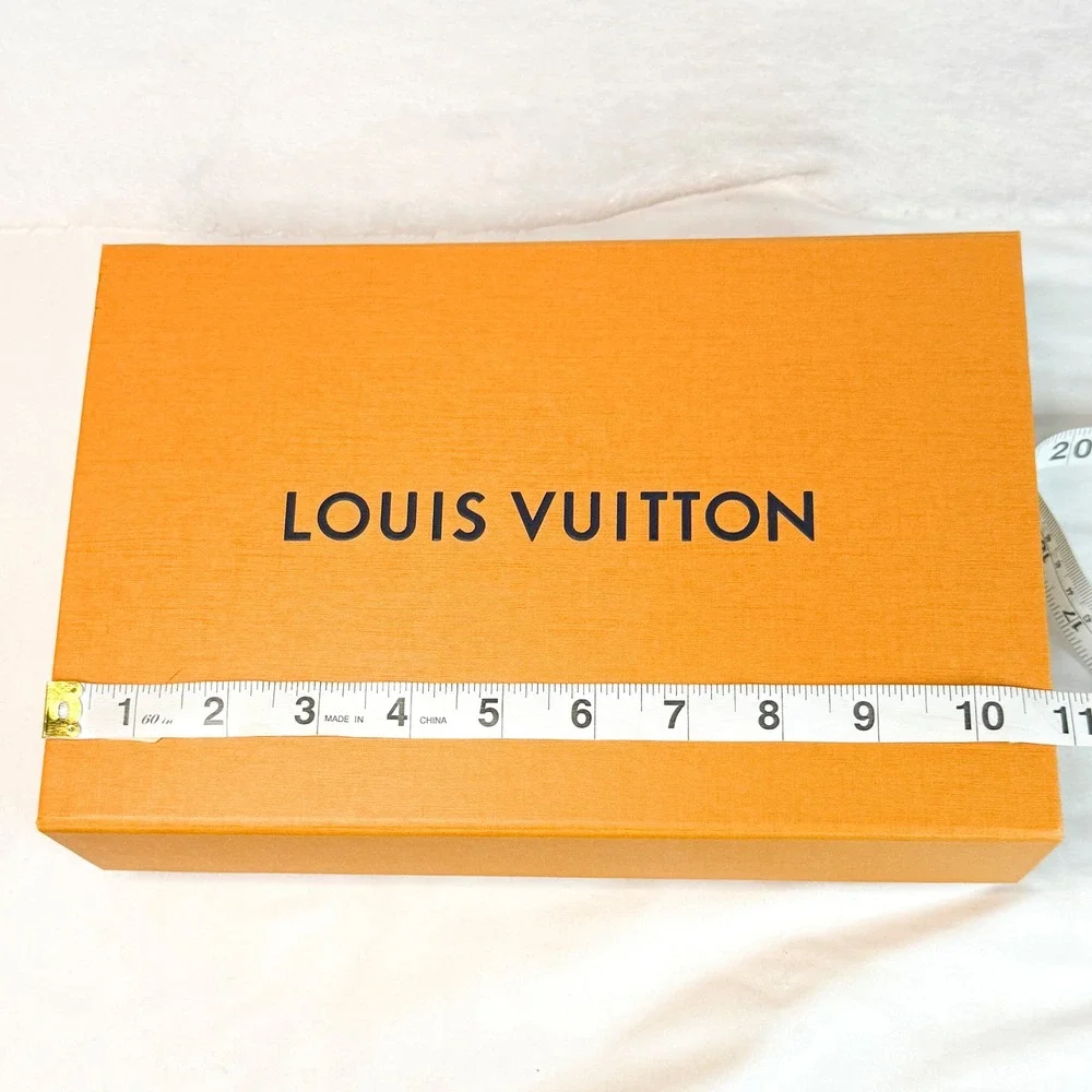 Louis Vuitton Magnetic Gift Box Unisex 10 x7 Orange EUC‎ Ribbon Booklet Set